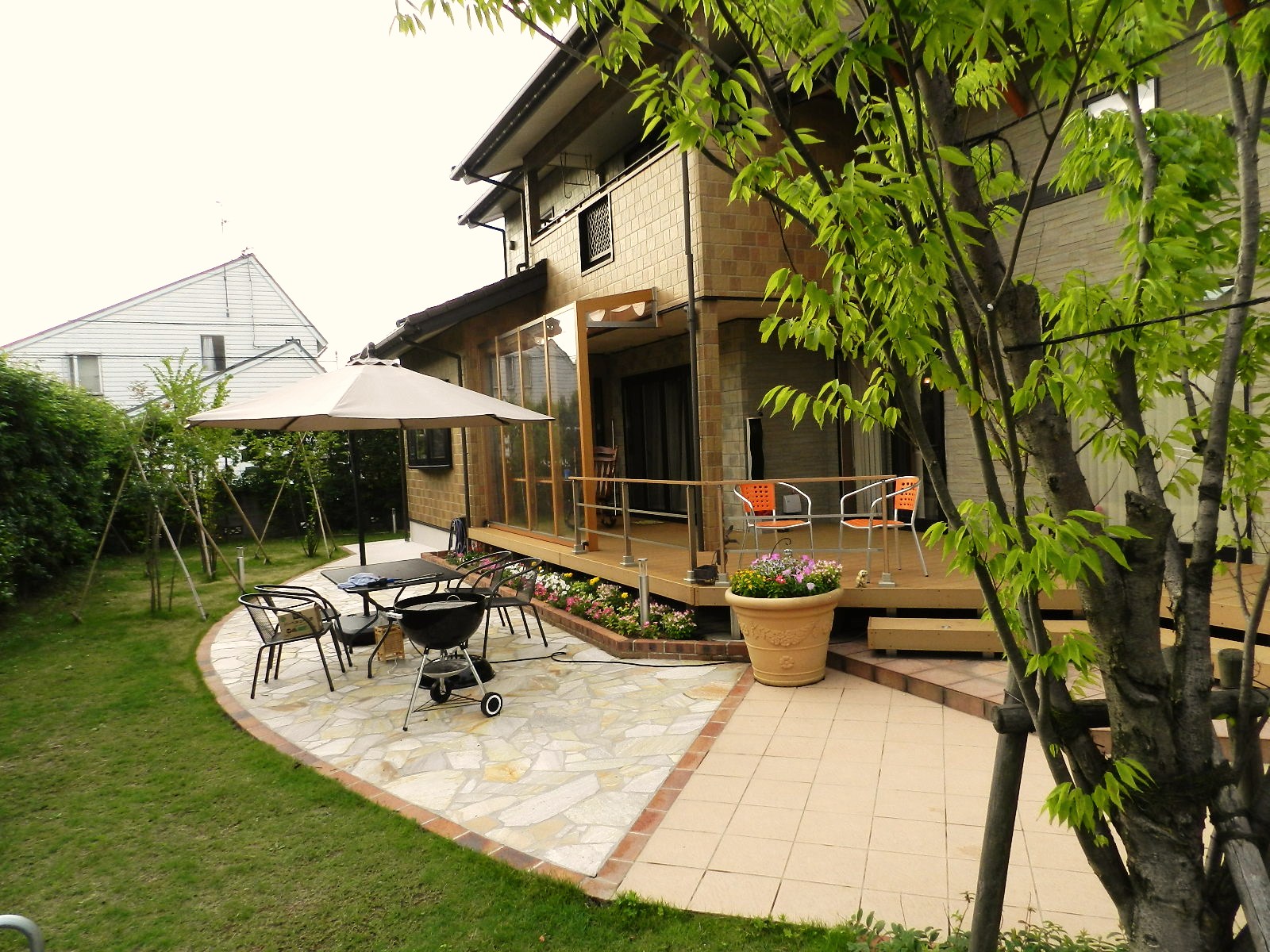 夏を楽しもう お庭でbbqを楽しめるおすすめ商品と注意点 富山県 エクステリア 外構 庭工房sekitoh