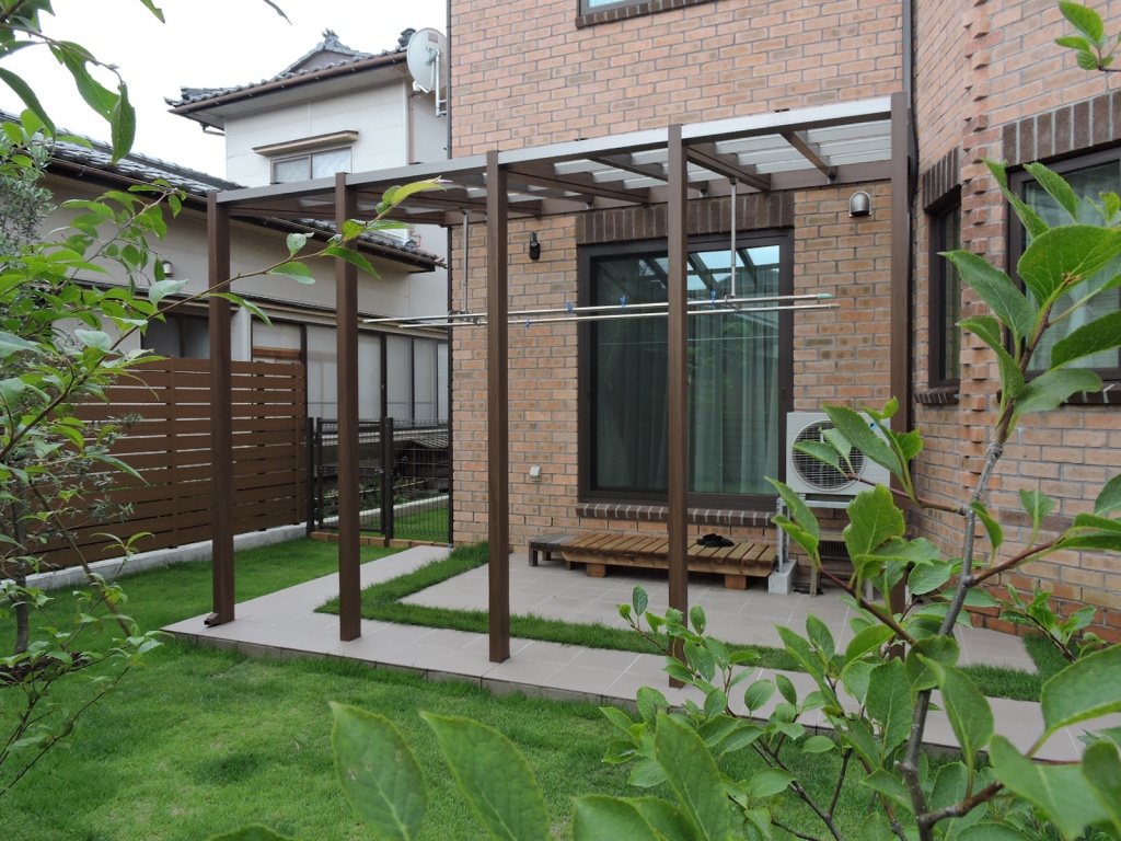 ガーデンテラスと芝生で上質なプライベートガーデン 富山市 富山県 エクステリア 外構 庭工房sekitoh