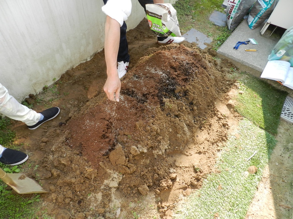 水はけの悪い土を改善しよう 富山県 エクステリア 外構 庭工房sekitoh